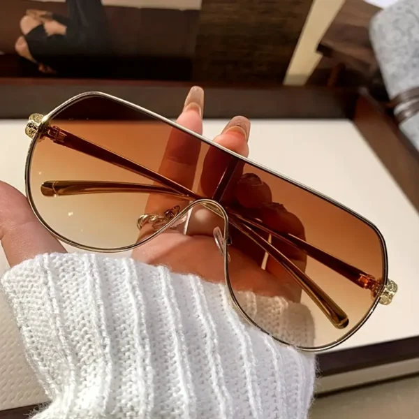 Oversized Gouden-Metalen Modebrillen voor Vrouwen & Mannen - Retro Stijl, Inclusief Schoonmaakdoekje | Elegante Brillen | - Afbeelding 3