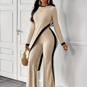 Elegante Asymmetrische Zoom T-Shirt en Flared Broek Set, Polyester 95% Elastan 5% Gebreid Weefsel, Crew Hals Kleur Blok Outfit